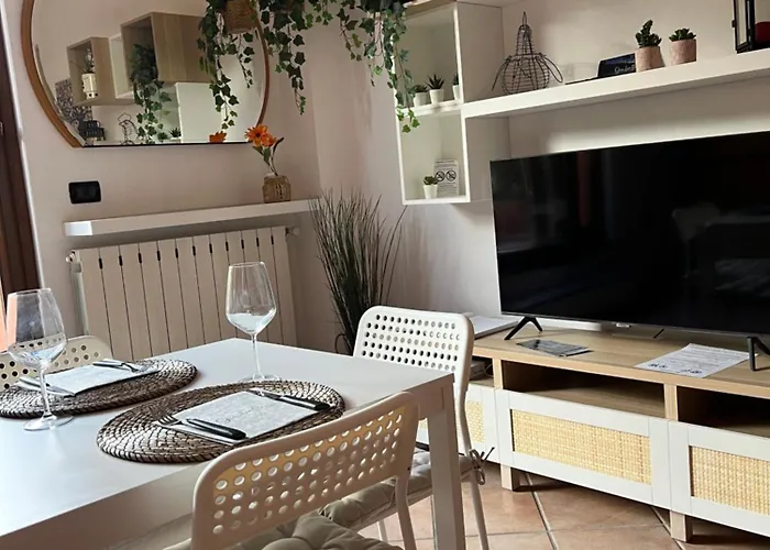 Holiday home Casa Giulietta With View Terrace Torno